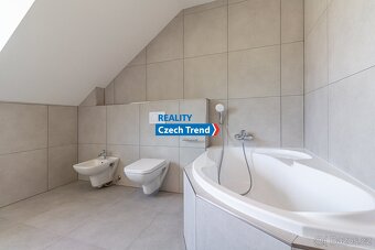Pronájem novostavby rodinného domu č. 39, 128 m2 s garáží v  - 19