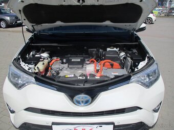 TOYOTA RAV4 2.5Hybrid 145 kW Executive e-CVT 12/2016 - 19