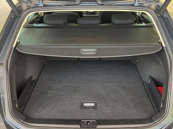 VOLKSWAGEN PASSAT 1.MAJ EL. KUFR CARPLAY SERVIS - 19
