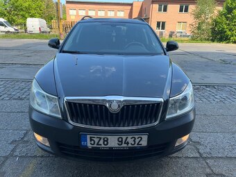 Škoda Octavia II 1.6 TDI lehce bouraná, plně pojízdná - 19
