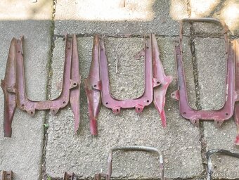Podsedlový plech rámeček Jawa ČZ 125 175 250 350 353 354 450 - 19