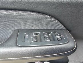 Volvo V60 D4 R-Design A/T, POJAZDNE, DPH, SERVISKA, - 19