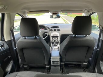 Peugeot 308 kombi 1.6 HDi 68kW facelift 10/2012 - 19