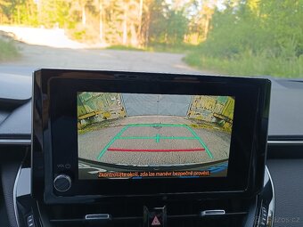 Toyota Corolla Hybrid GR Sport rok 2022, najeto: 39.225 km - 19