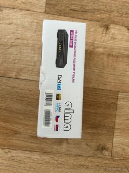 TV LCD SONY KDL - 32R424A + SET TOP BOX ALMA 2820 - 19