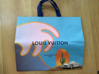 Papírové tašky značky LOUIS VUITTON - 19
