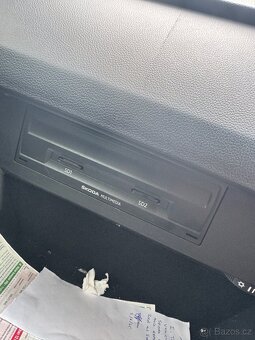 PRODÁM VEŠKERÉ NÁHRADNÍ DÍLY ŠKODA OCTAVIA 3 COMBI 2016 4+4 - 19