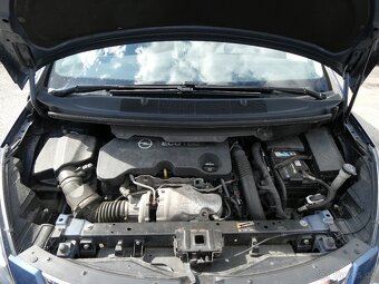 Opel Zafira 2.0 CDTi 125kW automat, serviska - 19