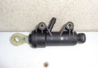 BMW Z4 E85 a E86 3.0i originál náhradní díly - 19