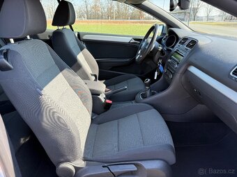 VW GOLF VI 1.2 TSI KABRIO //2012 1.MAJITEL SERVISKA TOP STAV - 19