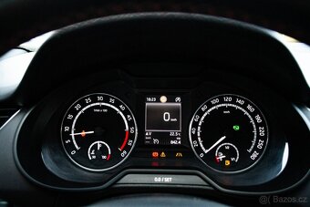 Škoda Octavia Combi 2.0 TDI DPF RS DSG - 19