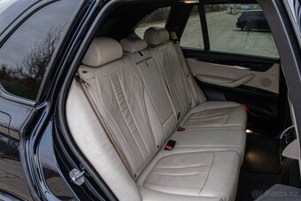 BMW X5 xDrive30d 190kW M-Packet - 19