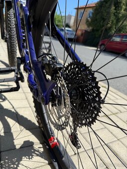 GT Force comp 2021 vel. M (27.5) - 19