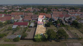 Prodej rodinného domu 196m² v obci Lužice v okrese Hodonín - 19