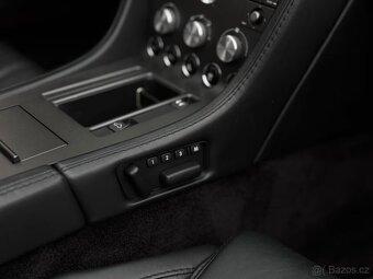 Aston Martin Vantage V8 Roadster z roku 2008 - 19