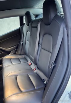 Tesla Model 3 Standard Range - 19