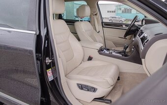 Volkswagen Touareg 3.0 TDI 4motion - 19