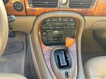 Jaguar XJ8 4.0 V8 (X308) - 19
