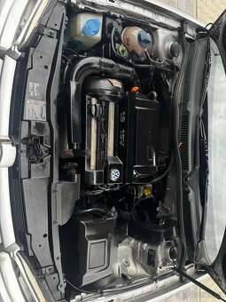 Volkswagen Golf IV 1.6i 77Kw Special- Klima - 19