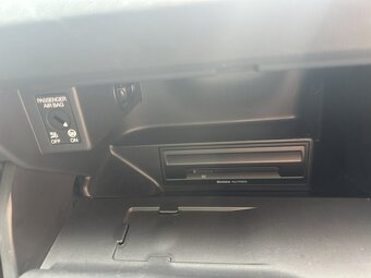 Škoda Rapid 1.2 TSi 66kW serviska - 19