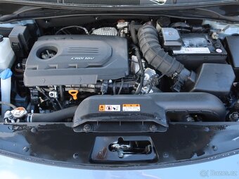 Hyundai i40 WG 1.7CRDi 104kW NAVI ČR 1MAJITEL SERVISKA - 19