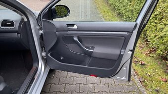 VW GOLF VI 1.6TDi STYLE CLIMATRONIC - 19