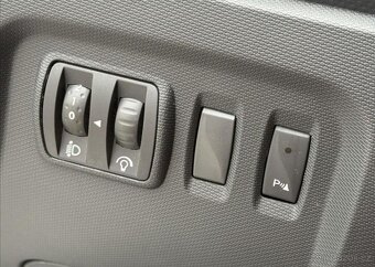 Renault Captur 1,5 dCi AUTOMAT NAVI nafta automat 66 kw - 19