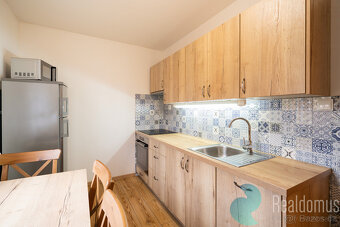 Prodej, apartmánový dům, 242 m², 3 apartmány, Lipno nad Vlta - 19