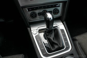 Volkswagen Passat 2.0 TDI DSG 110kw - 19