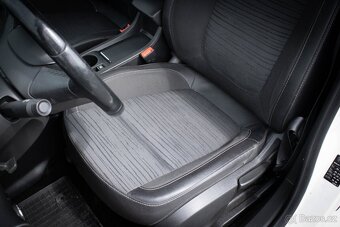 Opel Astra Sport Tourer 1.7 CDTI / AJ NA SPLÁTKY / - 19