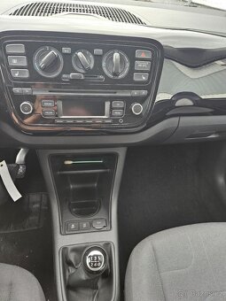VW UP 1.0 44kW Move up - 19