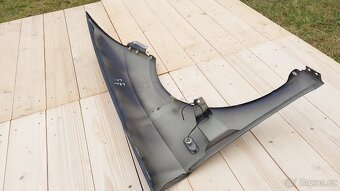 Seat LEON II – Blatníky přední LC9Z - 19