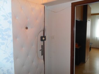 Prodám byt, 1+kk,vybavený starším nábytkem ve Zlíně, JS - 19