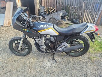 Yamaha 600xj - 19