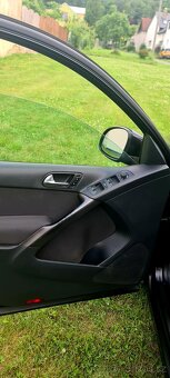 WOLKSWAGEN TIGUAN 4x4 Max výbava, SLEVA, BONUS 24 000 Kč - 19