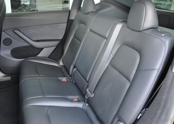 Tesla Model Y LONG RANGE DUAL REZERVACE - 19