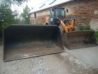 Lopata 2,8m3 pro nakladač - 19