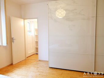 Pronájem prostorného cihlového bytu 2+1, 85 m2, Bílovice nad - 19