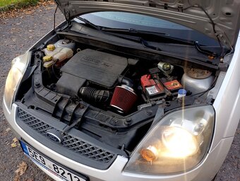 Ford Fiesta 1.3i 51kw - 19