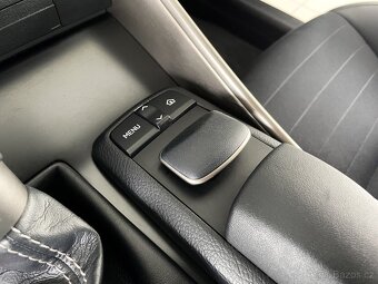 Lexus IS 300h Aut,1.majitel,Park.kamera - 19