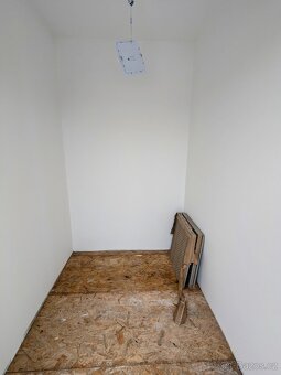 Pronájem 3+kk s terasou a parkováním v Hodoníně - 19