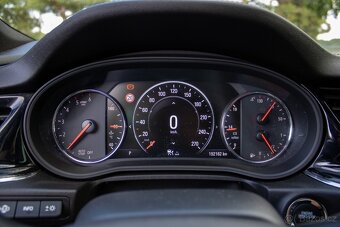 Opel Insignia country tourer 4X4 /aj na splátky/ - 19