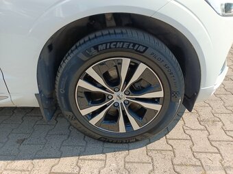 Volvo XC60 T6 Recharge AWD 251kW 4x4 Geartronic Panorama ACC - 19