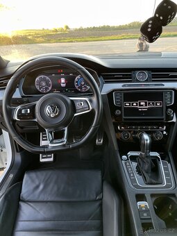 VW Passat B8 2.0 Bi-TDI R-line - 19