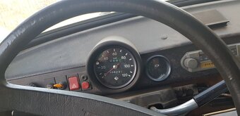 Trabant 601 combi + další motor a díly - 19