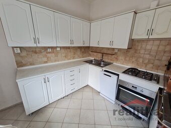 Prodej rodinného domu na Továrním okruhu, Hradec nad Moravic - 19