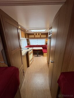 Knaus Royale 580 ~ Extra velká postel - 19