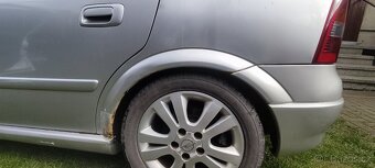 Opel Astra G 1.8 85kW, benzín, hatchback - 19