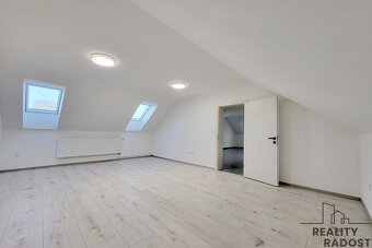 Prodej moderní novostavby domu 5+kk s garáží a pozemkem 958 - 19