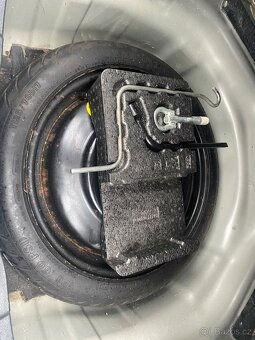 Toyota Corolla 1,6 Valvematic 97 kw Sol - 19